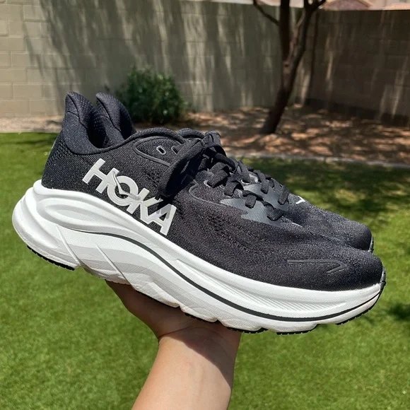 LIKE NEW HOKA Clifton 10 Sneakers! - Picture 4 of 12